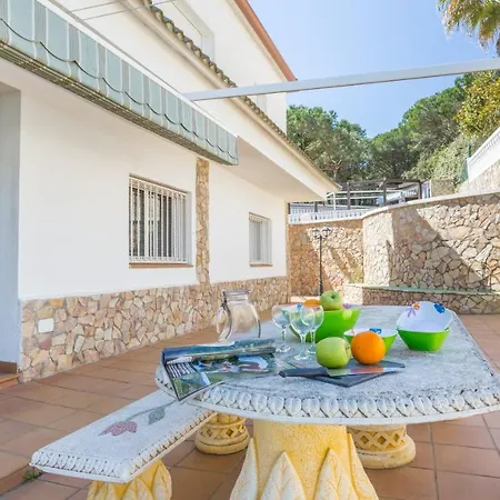 Sleeps 14 Lloret de Mar